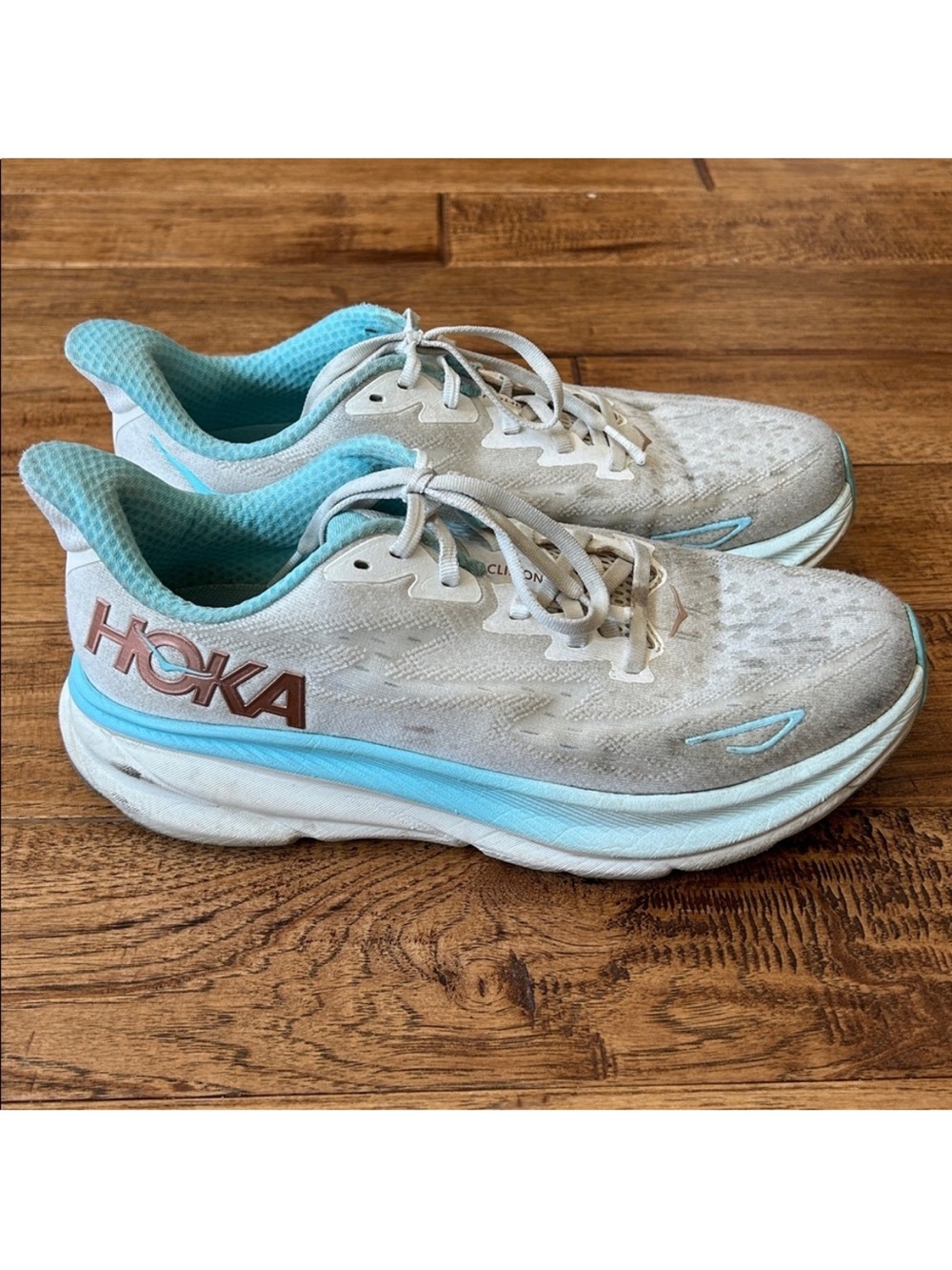 Hoka One One Clifton 9 Max Cushioned Road Running Shoes Womens Size 9.5